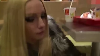 Чоловік зняв порно відео скачати безкоштовно двох Ескорт і трахнув їх в жопу великим членом