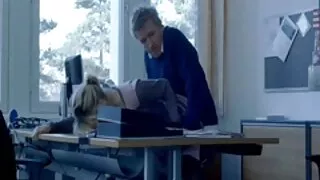 Багатий чоловік і його порно відео категорії особисті покоївки трахкають дружину з подвійним проникненням