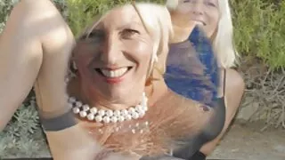 Дівчина подивитися відео секс попросила Груповий секс зі своїм другом і зведеним братом