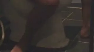Запрошена дівчина з красивою плрно відео фігурою на члені