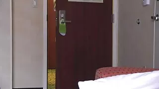 Доктор трахкає таксиста дивитися порно відео з великими цицьками