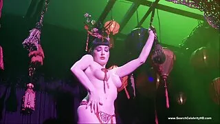 Чоловік трахнув блондинку найкраще порно відео зі струнким тілом на кастингу